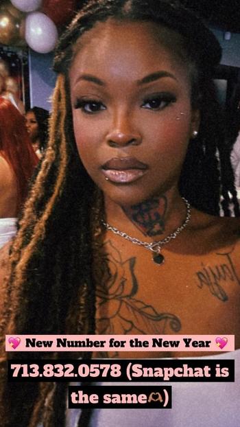 Asiaaa, 23  female escort, Roswell-Carlsbad